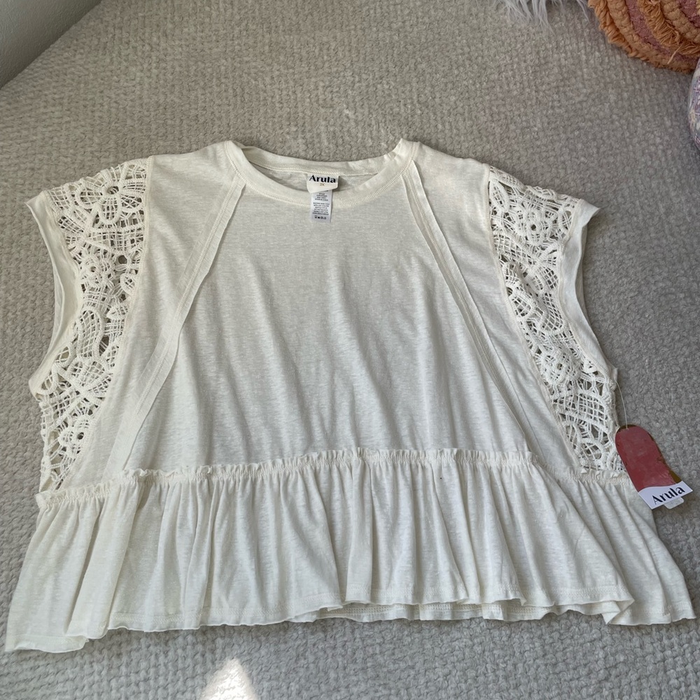 ARULA Cream Lace Sleeve Top
